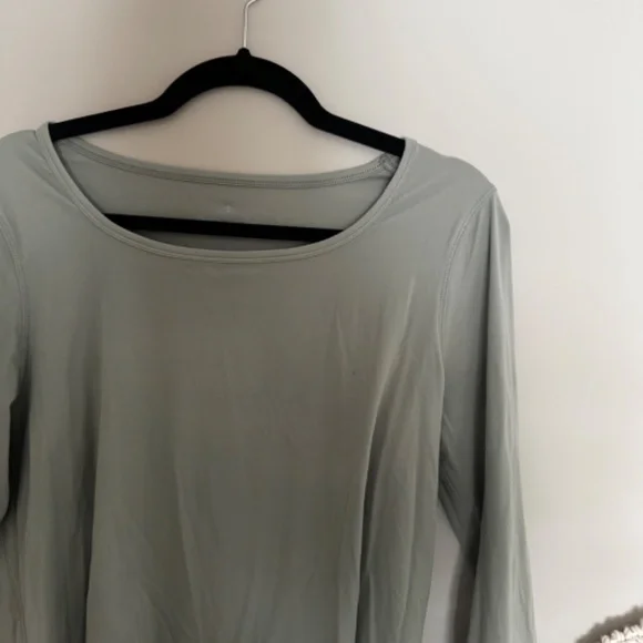 Danskin Sage Green Long Sleeve Workout Top - Picture 2 of 4